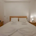 Budo * Sarandë