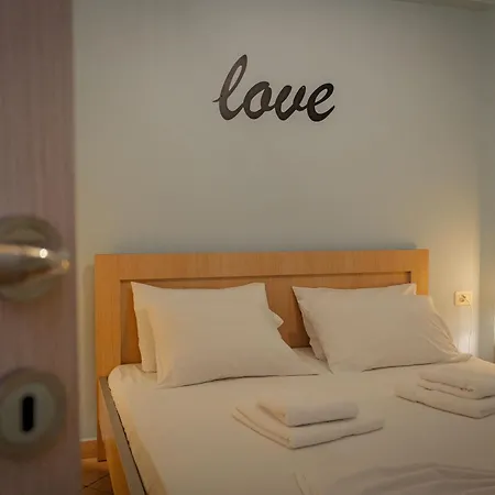 Apartament Budo *
